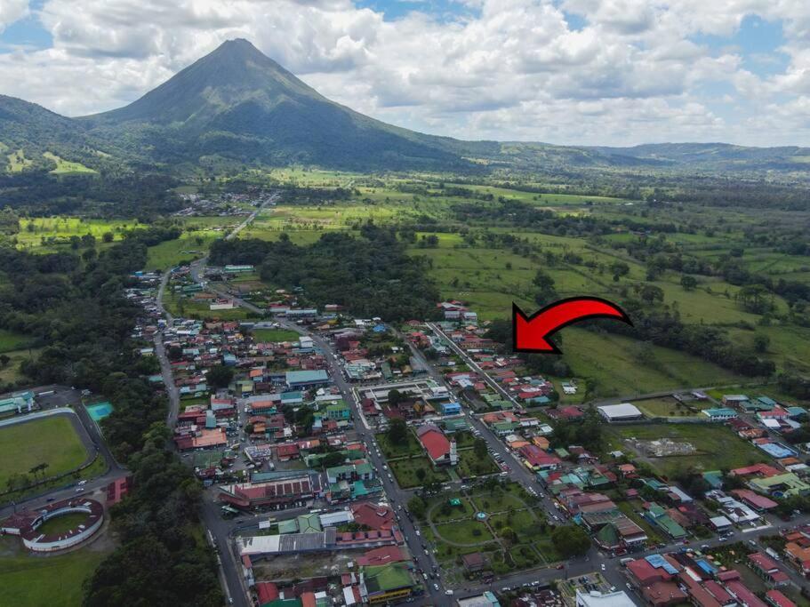 La Fortuna Donwtown Dreams Extérieur photo
